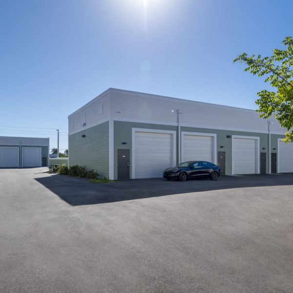 Bonita Breeze Luxury Auto Condos Bonita Springs, FL Waltbillig