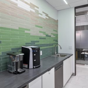 WH_CitizensWealthLR-12