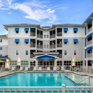 2NFocus_Mainsail_sm_#_rs